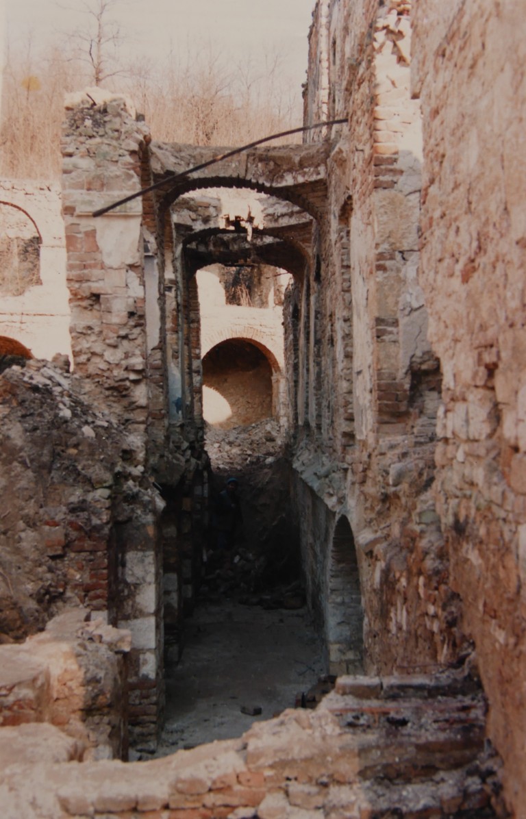 Фотографија из галерије Манастира Кувеждин, 1994 (1)